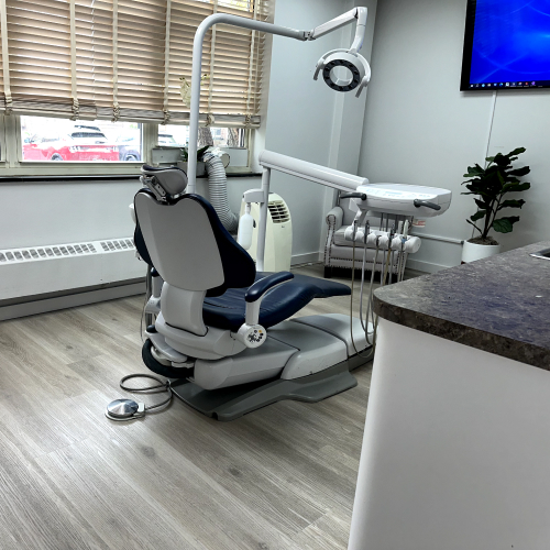Photo of a dentist's chair